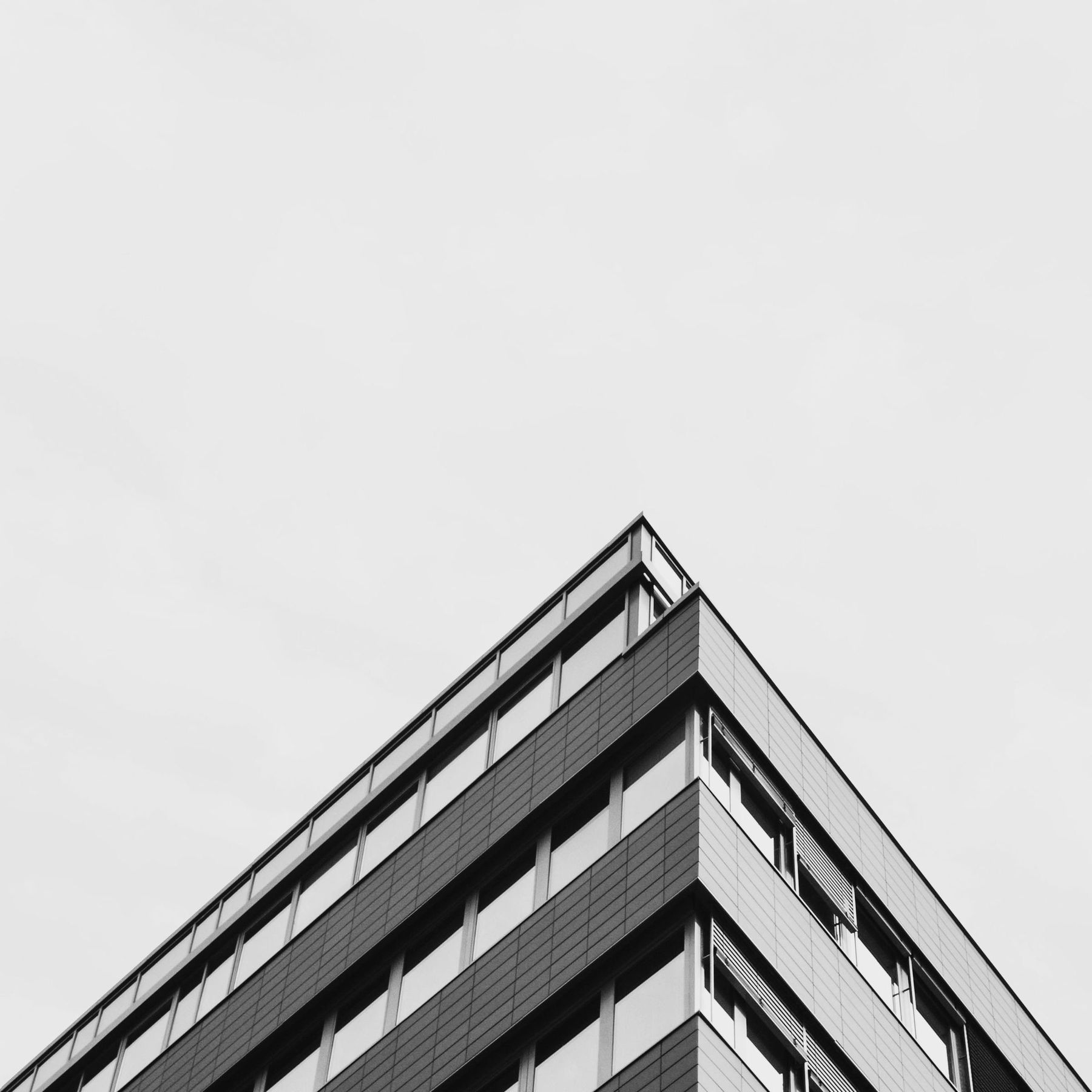 Beyond Traditional Portfolios: The Role of Alternative Investments in Long-Term Wealth Creation